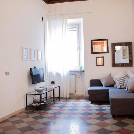 The Best Rent - Piazza Di Firenze Apartment Rome Bagian luar foto